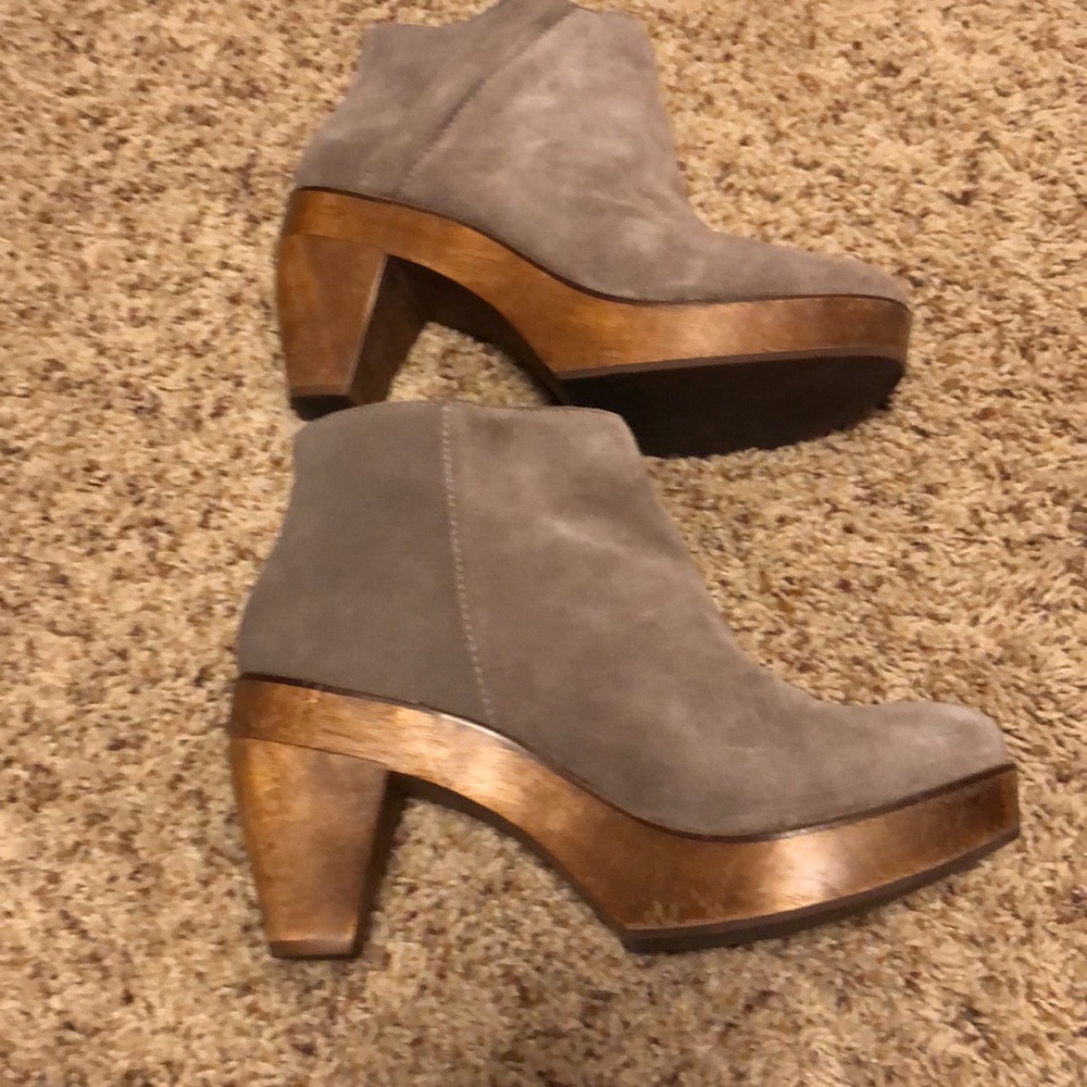 Kelsi Dagger booties